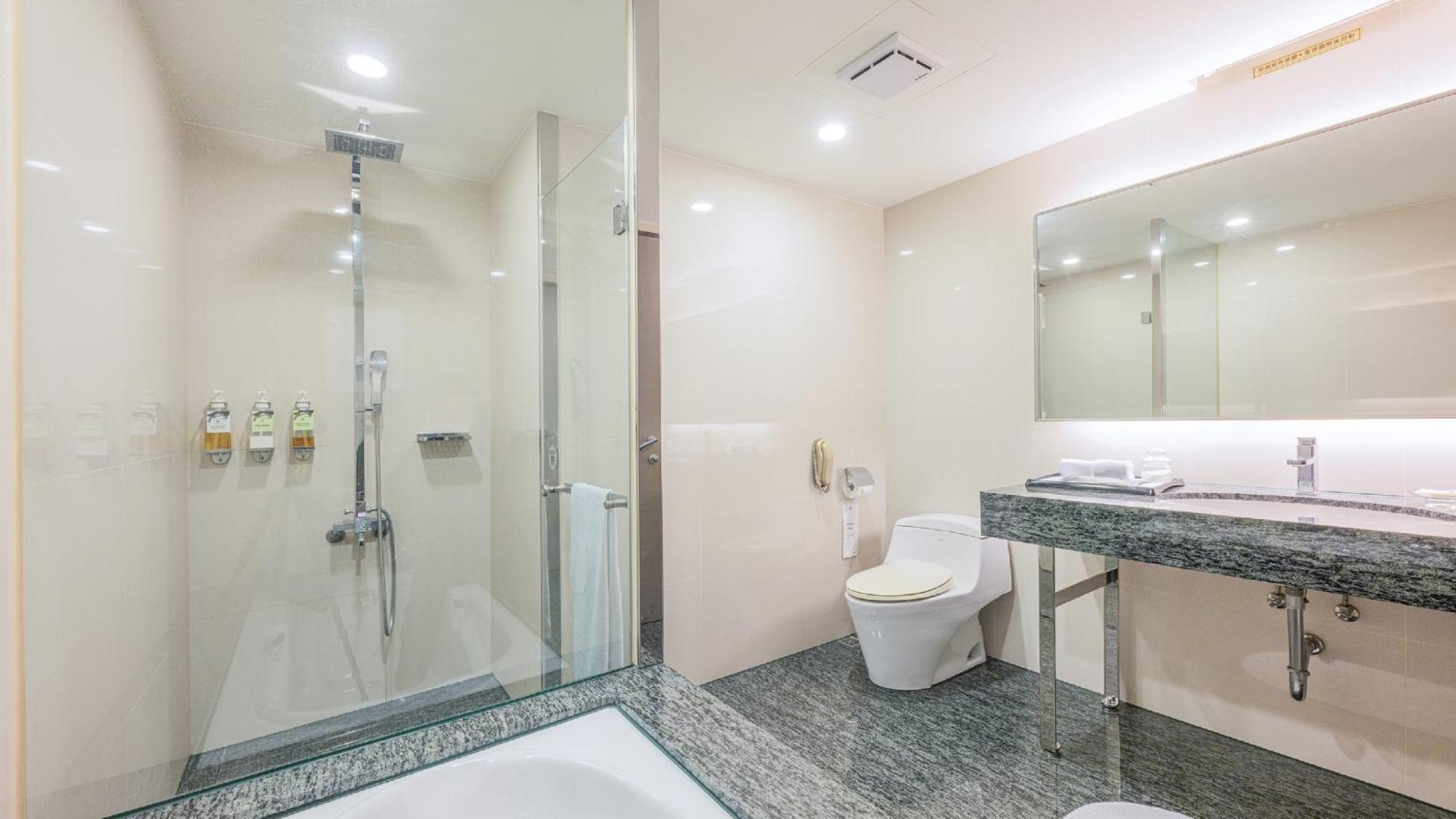 Check Inn Select Taichung Dadun Ngoại thất bức ảnh
