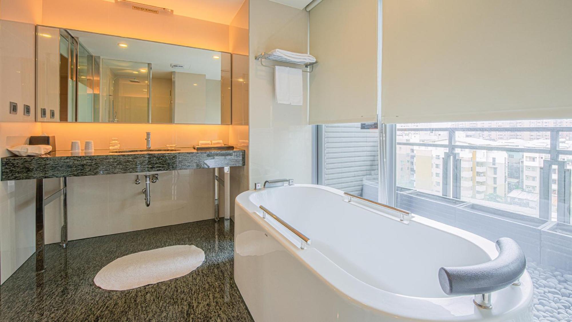 Check Inn Select Taichung Dadun Ngoại thất bức ảnh