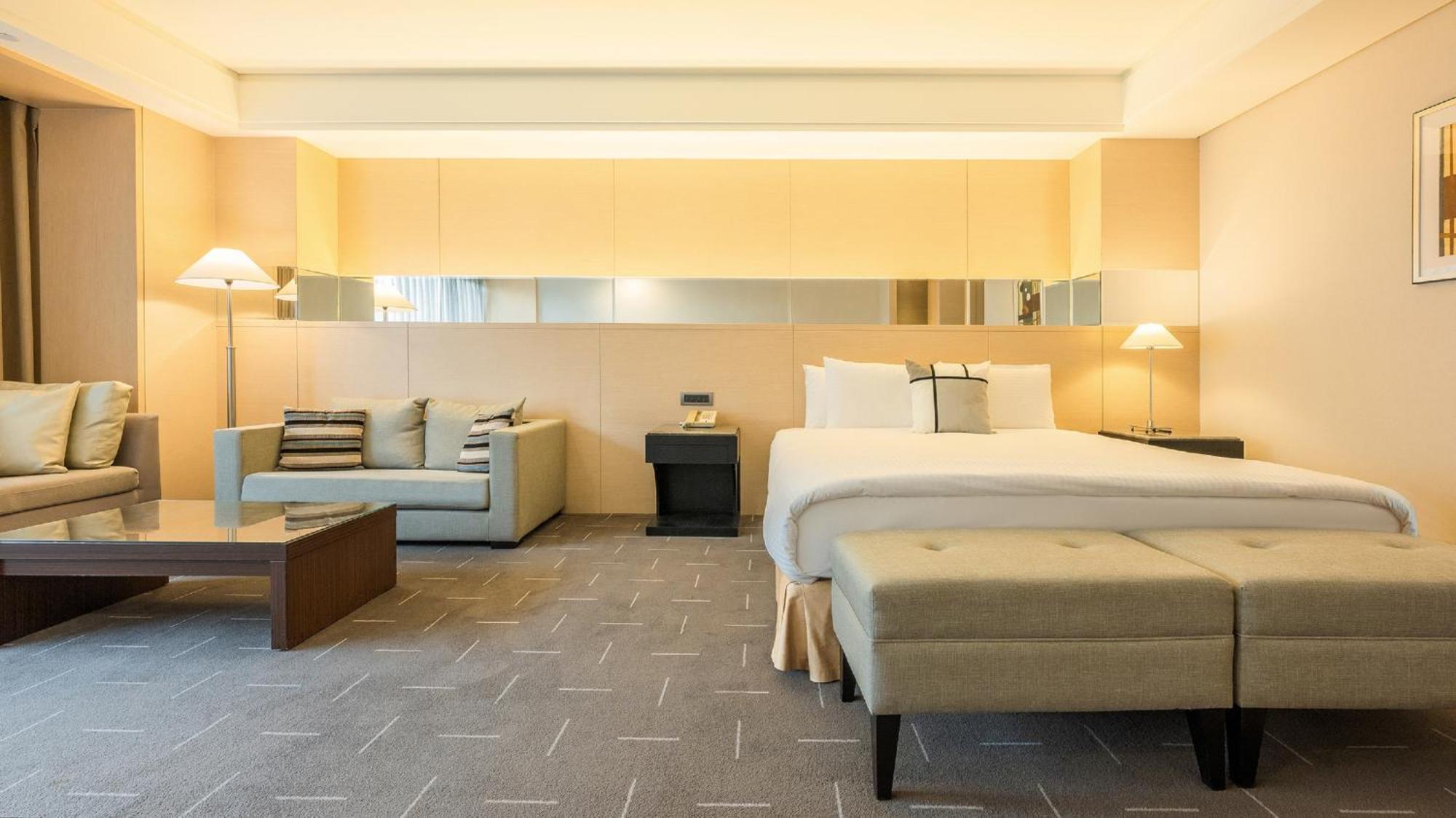 Check Inn Select Taichung Dadun Ngoại thất bức ảnh